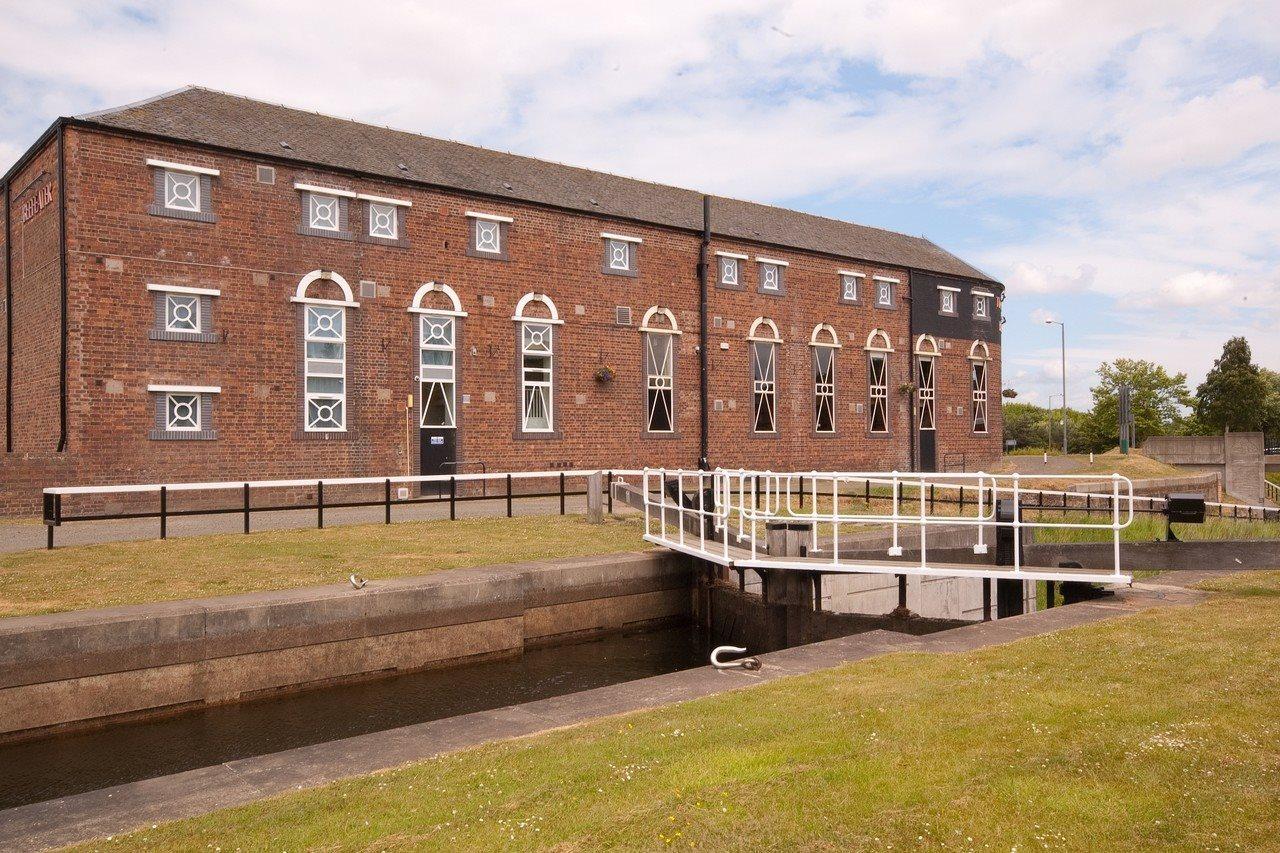 Premier Inn Falkirk Central Camelon Exterior foto